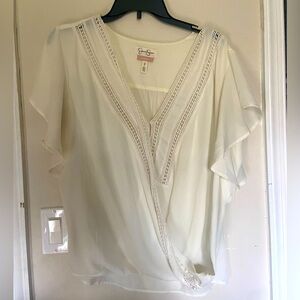 Jessica simpson white flowy nursing top!